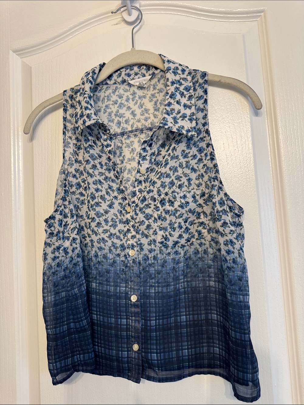 Sleeveless Button-Front Floral Ombre Shirt - Blue